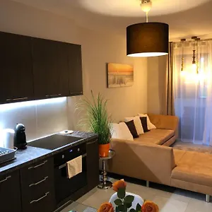  Apartament Gyoengye Lux